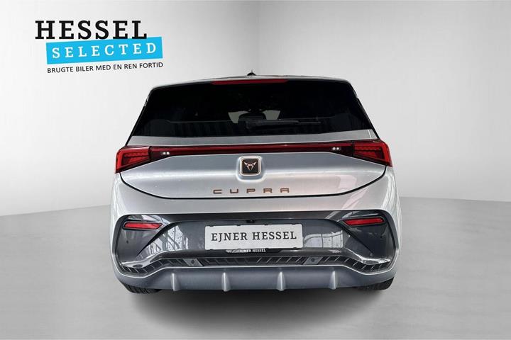 Hvid Cupra Born fra 2023