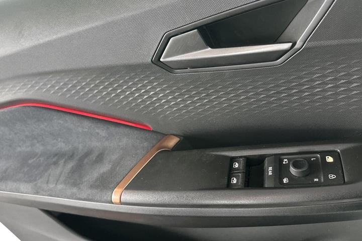 Hvid Cupra Born fra 2023