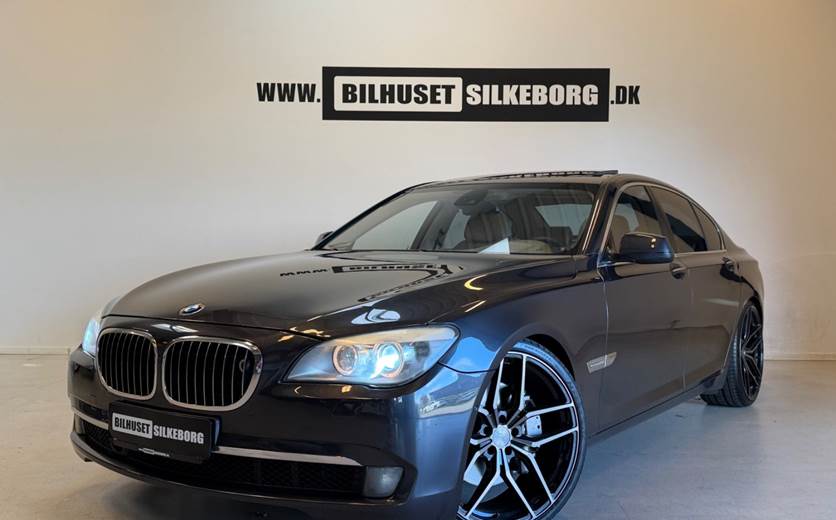 BMW 750i 4,4 aut.