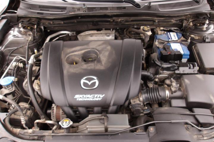 Grå Mazda 3 fra 2017