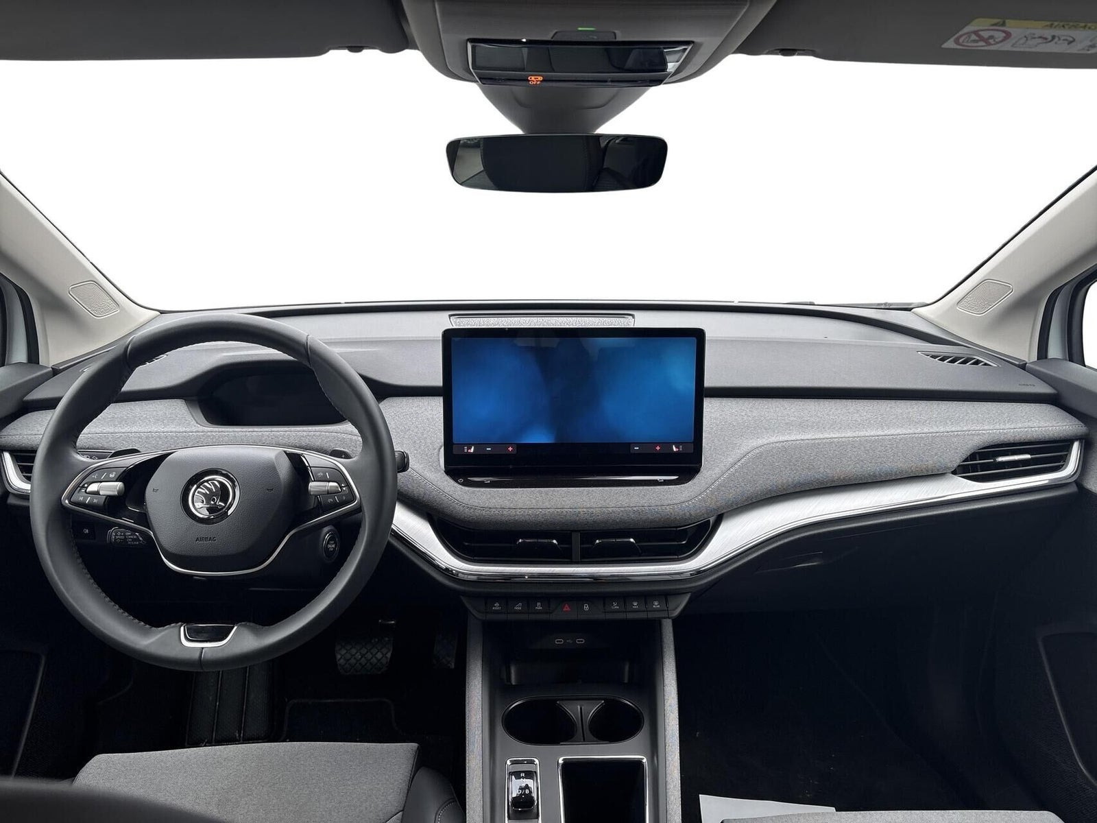 Beige Skoda Enyaq fra 2025
