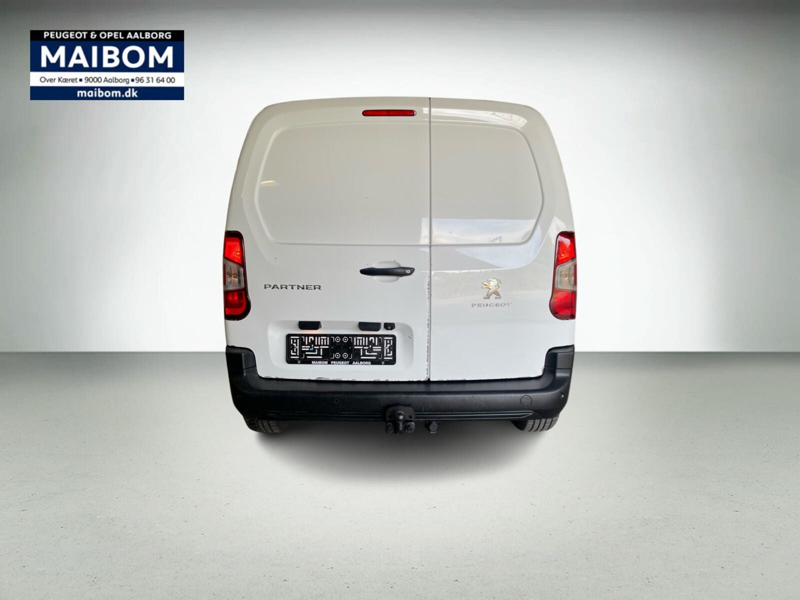 Hvid Peugeot Partner fra 2020