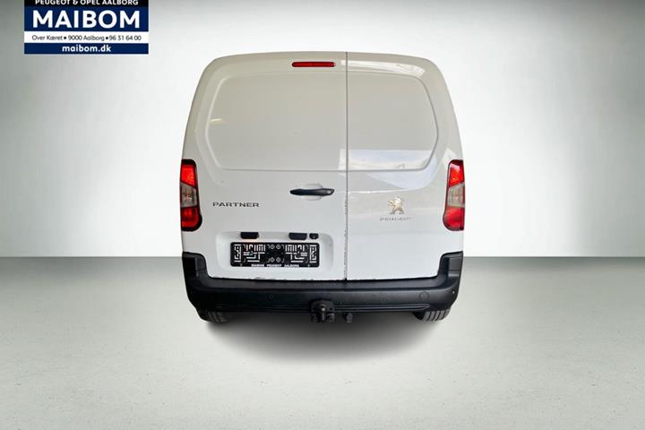 Hvid Peugeot Partner fra 2020