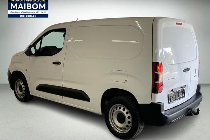 Hvid Peugeot Partner fra 2020