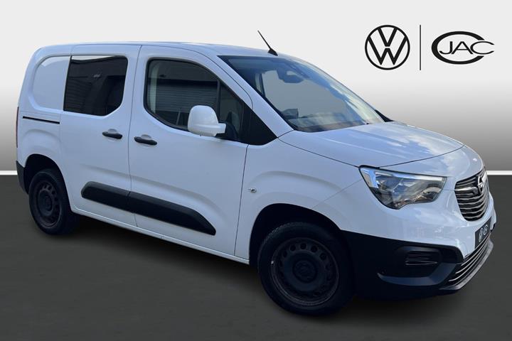 Hvid Opel Combo fra 2019