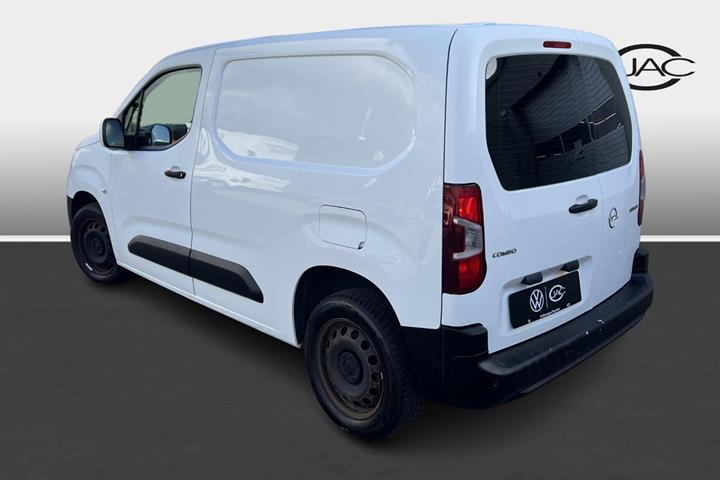 Hvid Opel Combo fra 2019