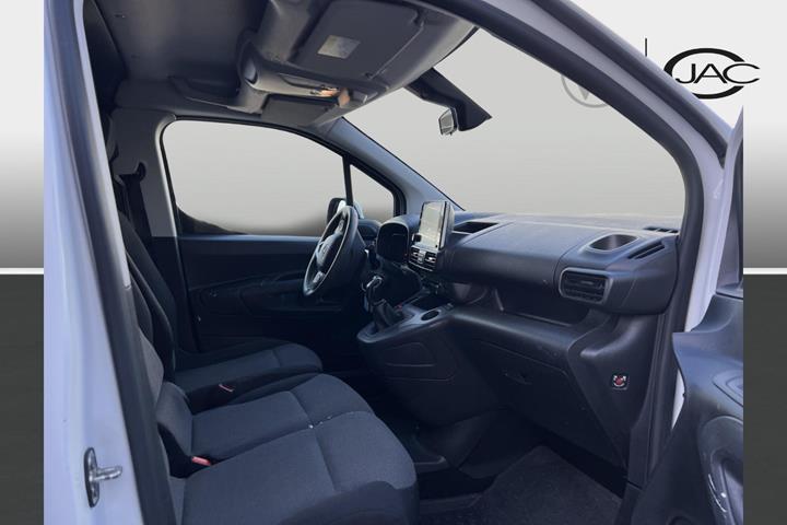 Hvid Opel Combo fra 2019