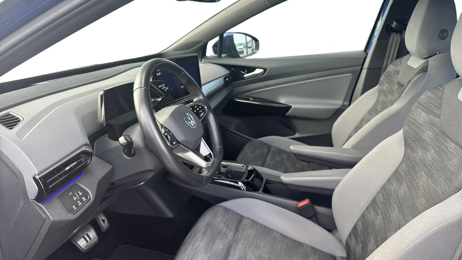 Blå VW ID.4 fra 2023