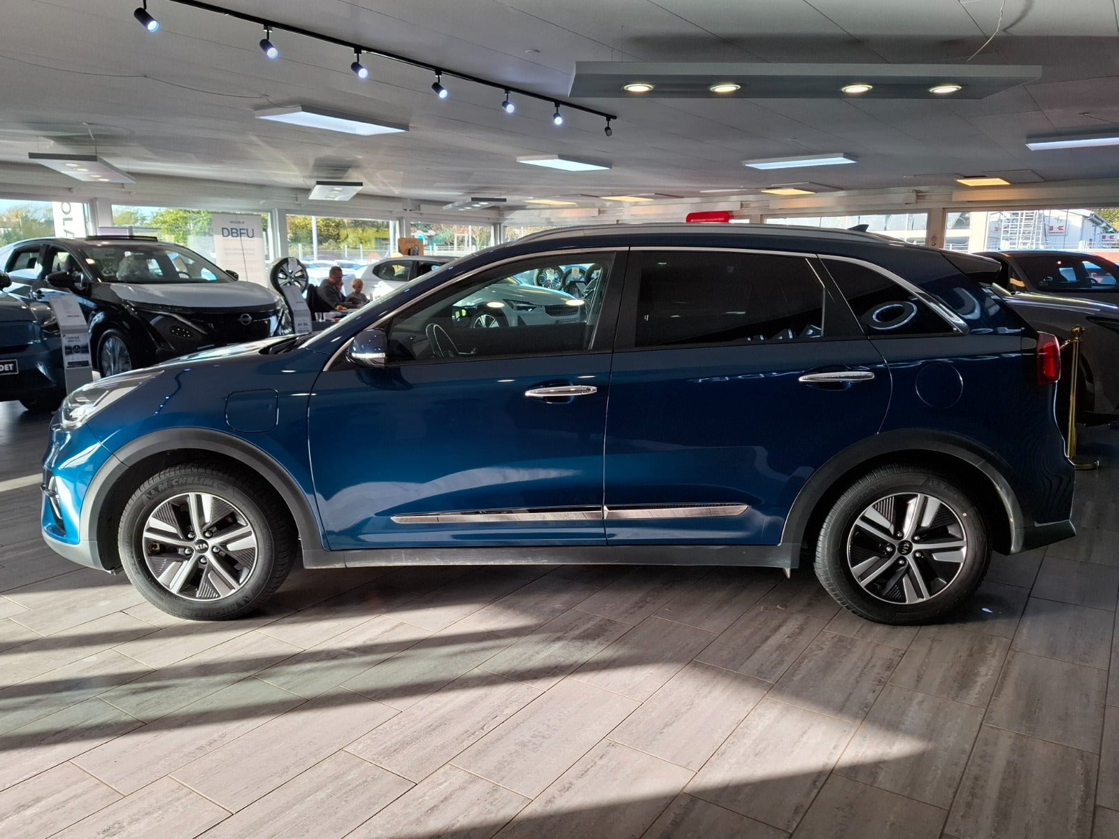 Blå Kia Niro fra 2020