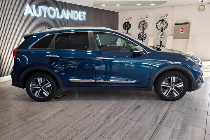 Blå Kia Niro fra 2020