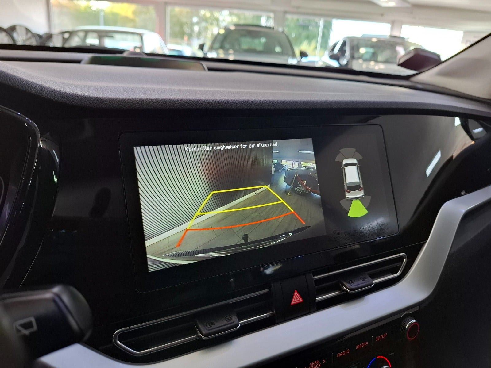 Blå Kia Niro fra 2020