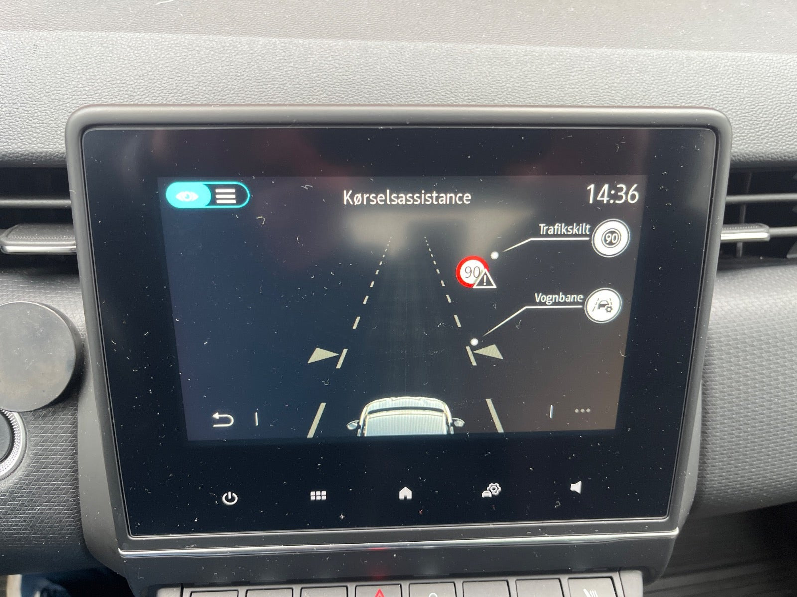 Sølv Renault Clio V fra 2022