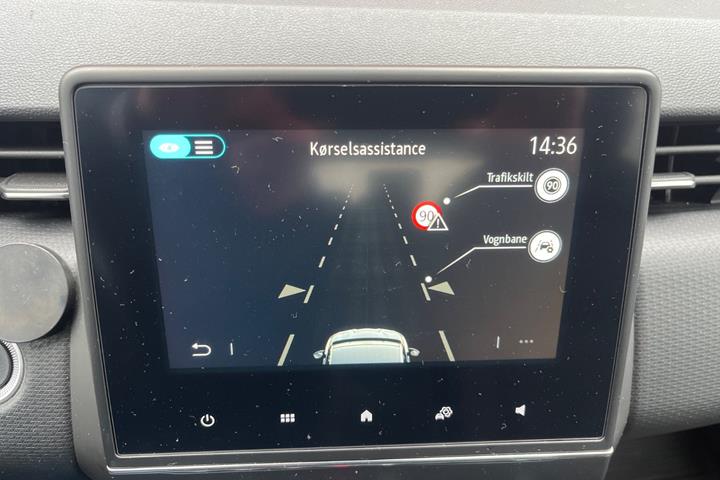 Sølv Renault Clio V fra 2022