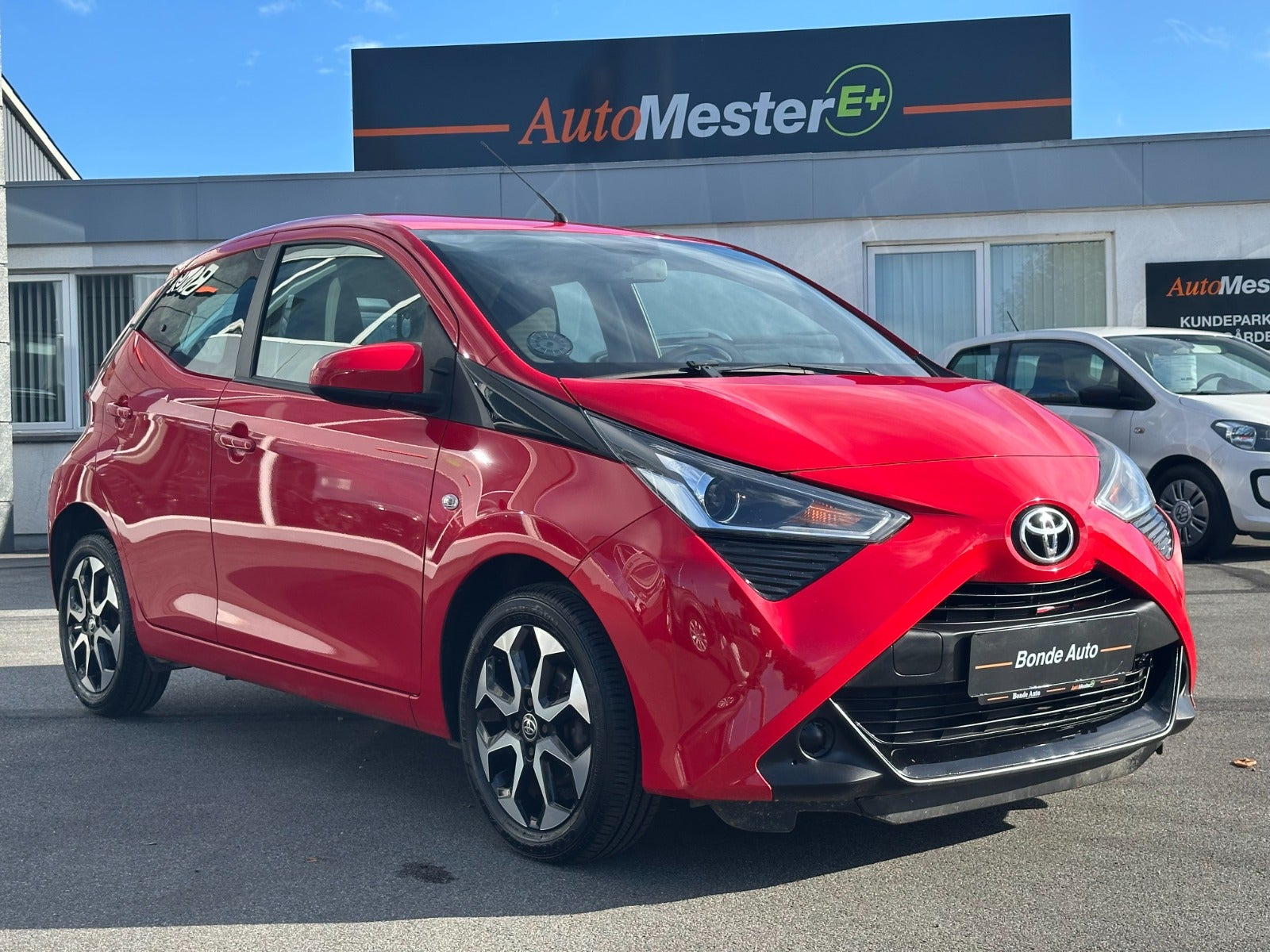 Rød Toyota Aygo fra 2018