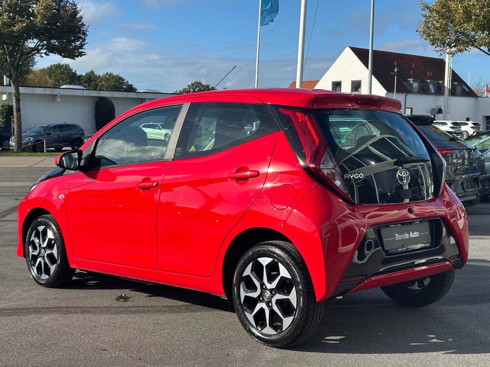 Rød Toyota Aygo fra 2018
