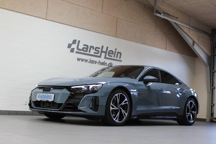 Grå Audi e-tron GT fra 2023