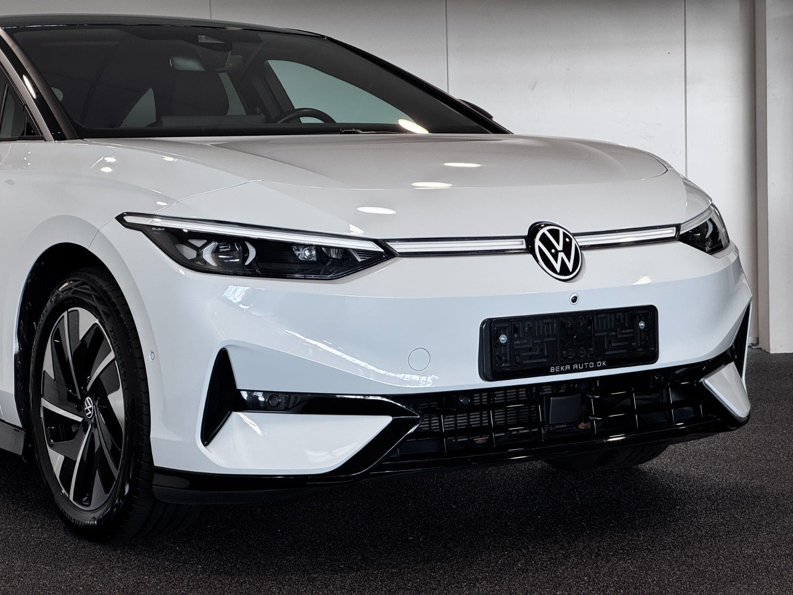 Hvid VW ID.7 fra 2024