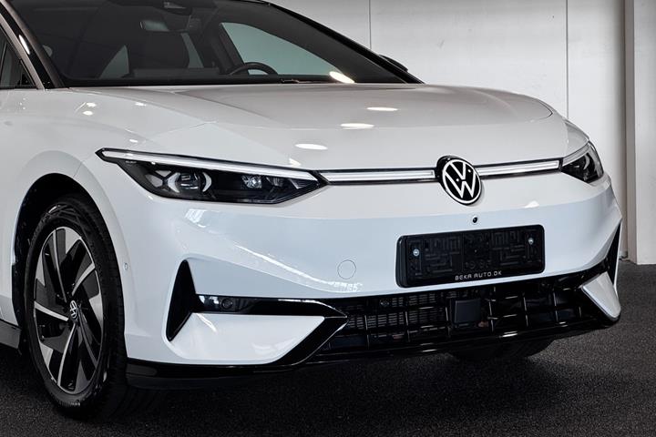 Hvid VW ID.7 fra 2024