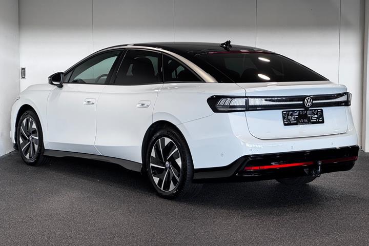 Hvid VW ID.7 fra 2024