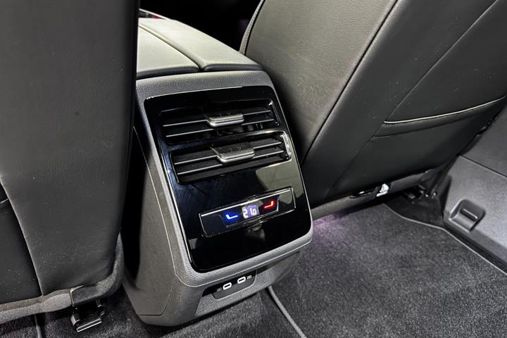 Hvid VW ID.7 fra 2024