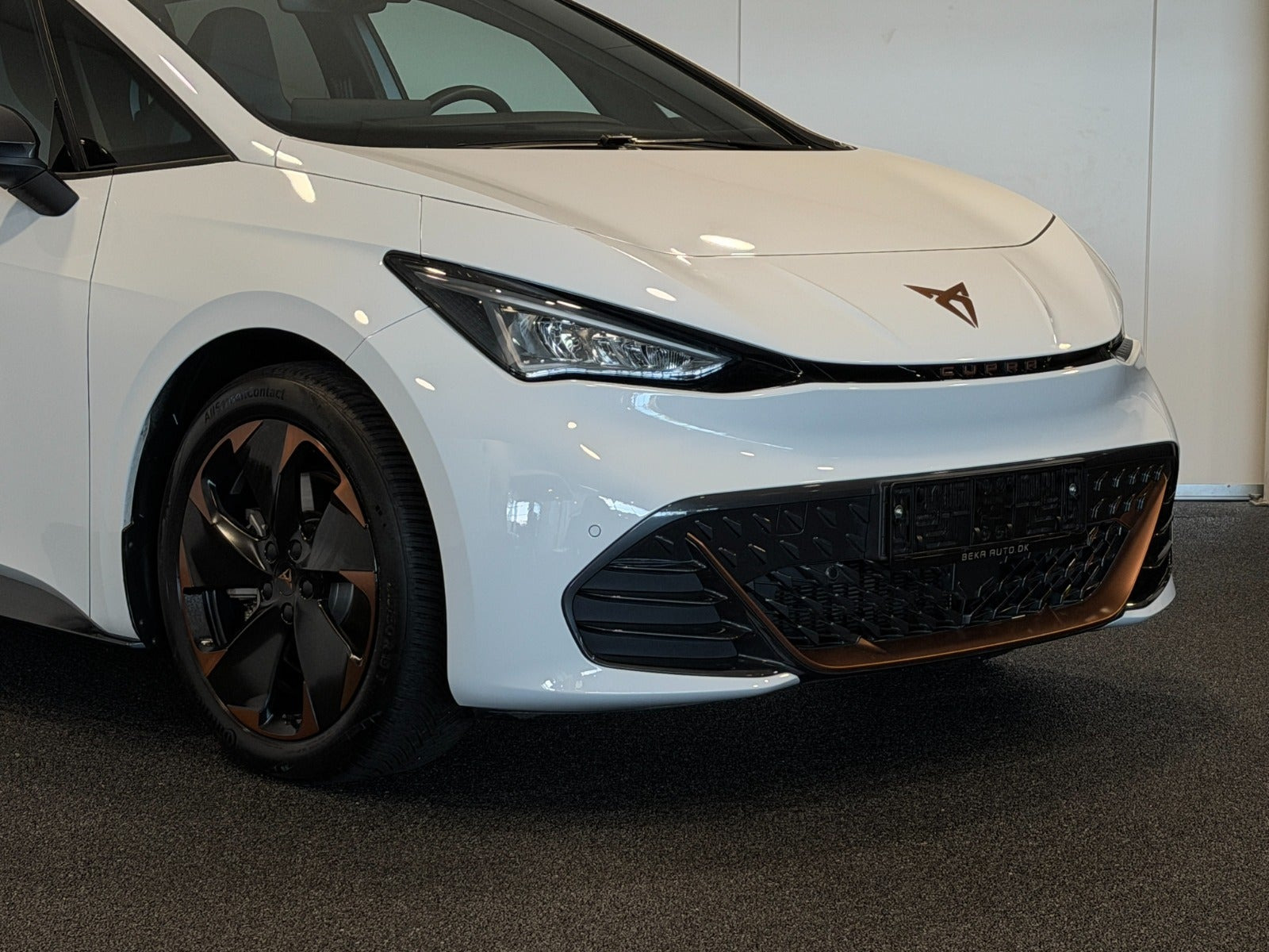 Hvid Cupra Born fra 2024