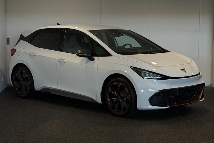 Hvid Cupra Born fra 2024