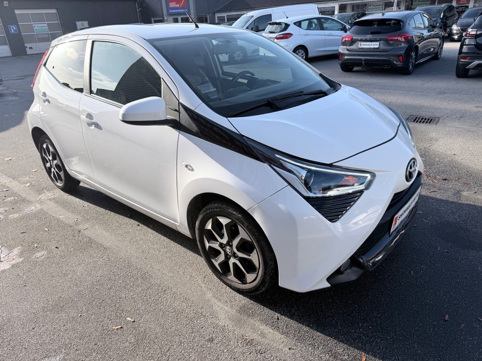 Hvid Toyota Aygo fra 2021