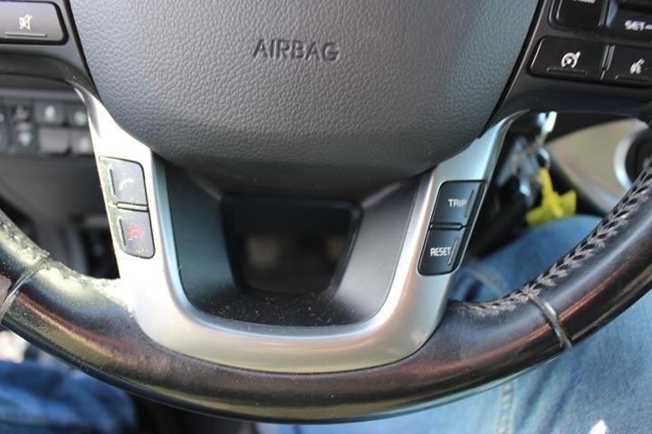 Blå Kia Rio fra 2015