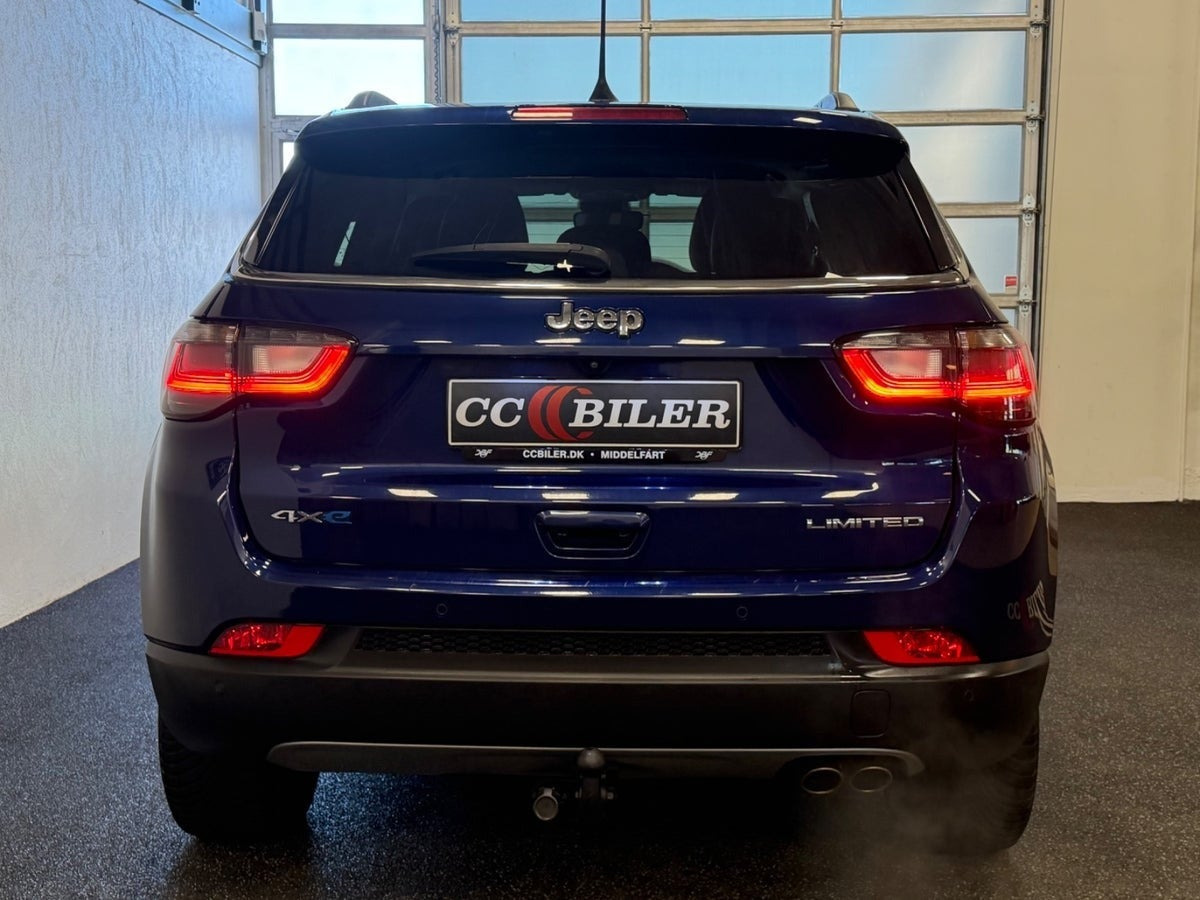 Blå Jeep Compass fra 2021