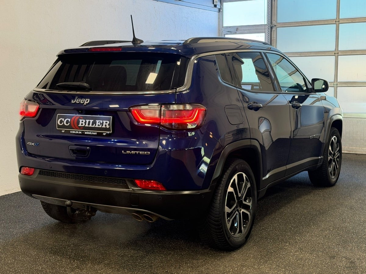 Blå Jeep Compass fra 2021