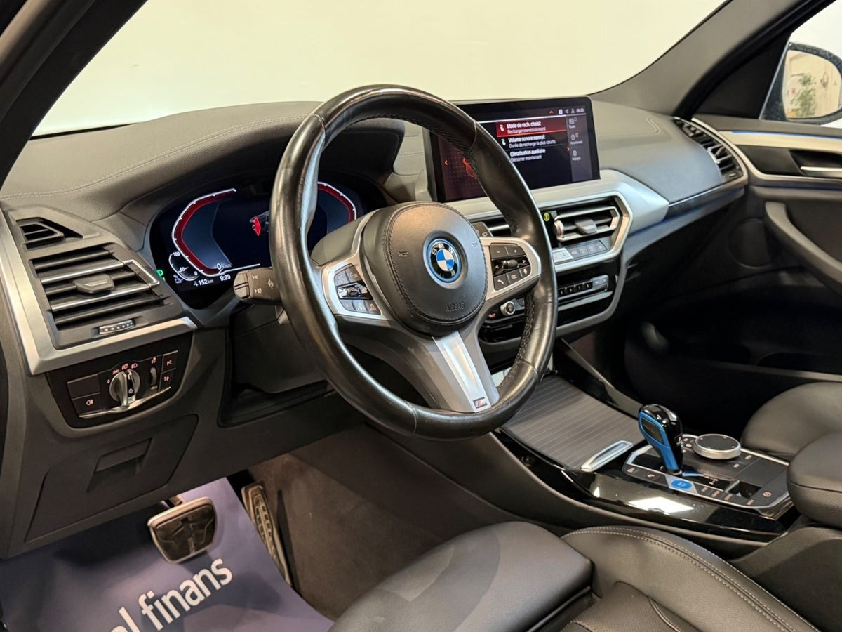 Sort BMW iX3 fra 2022
