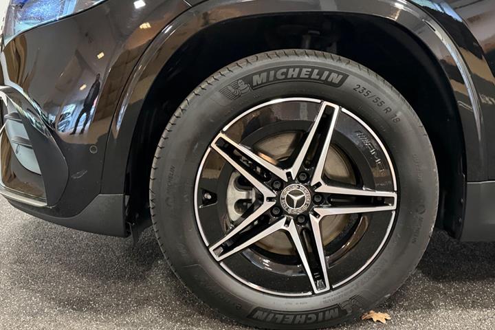 Sort Mercedes EQA250+ fra 2025
