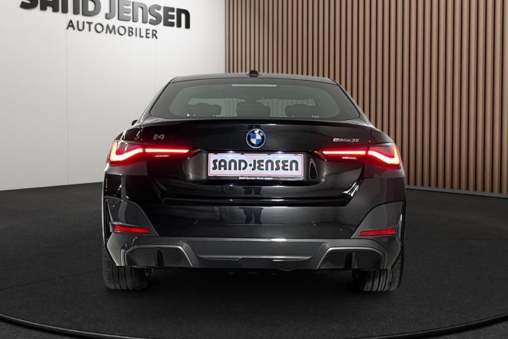 Sort BMW i4 fra 2024