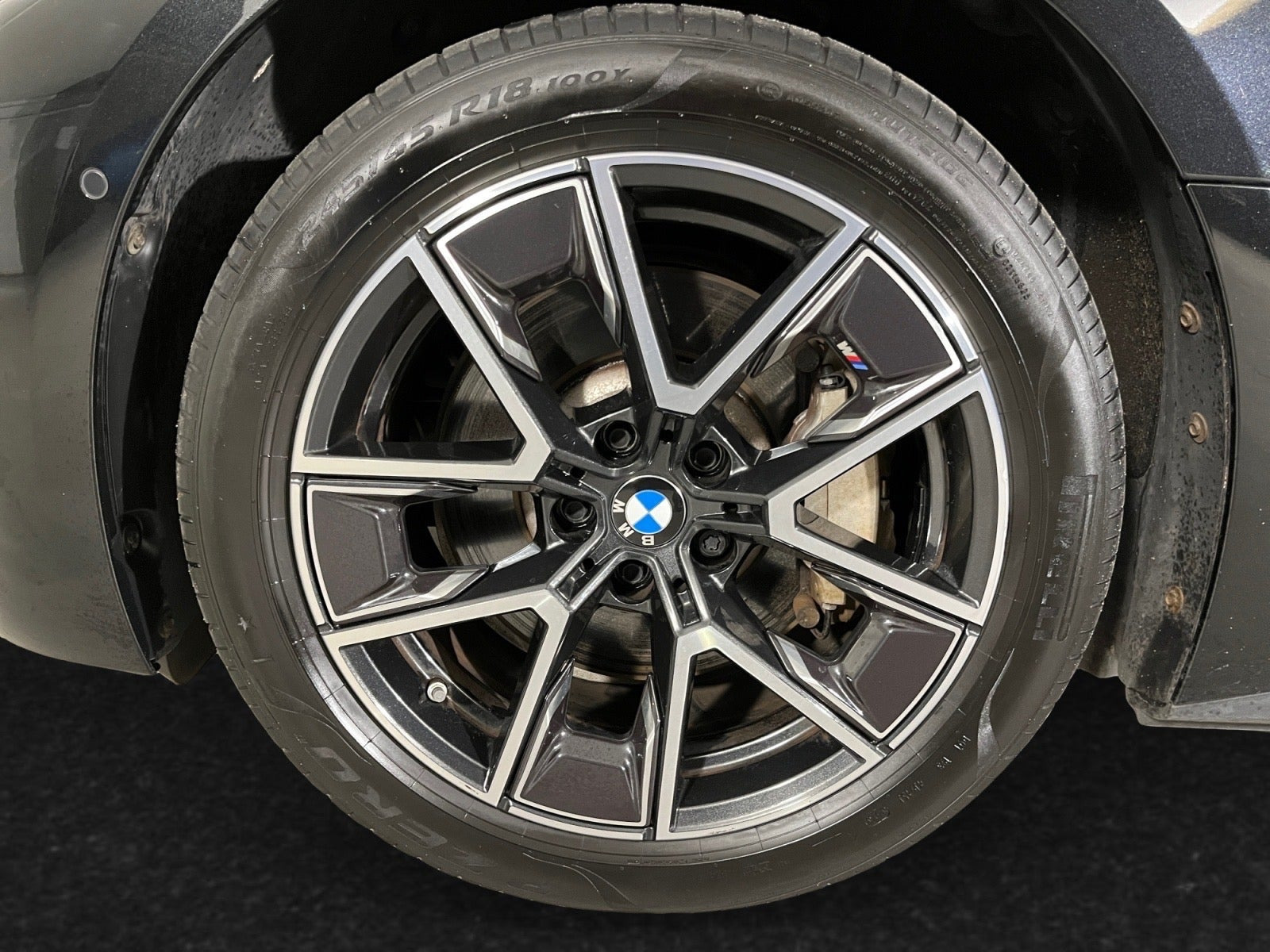 Sort BMW i4 fra 2024