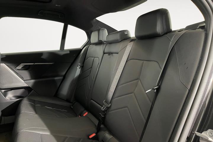 Grå BMW i5 fra 2024