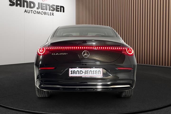 Sort Mercedes CLA250+ fra 2026