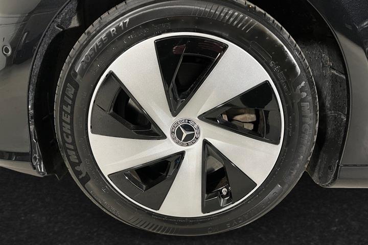 Sort Mercedes CLA250+ fra 2026