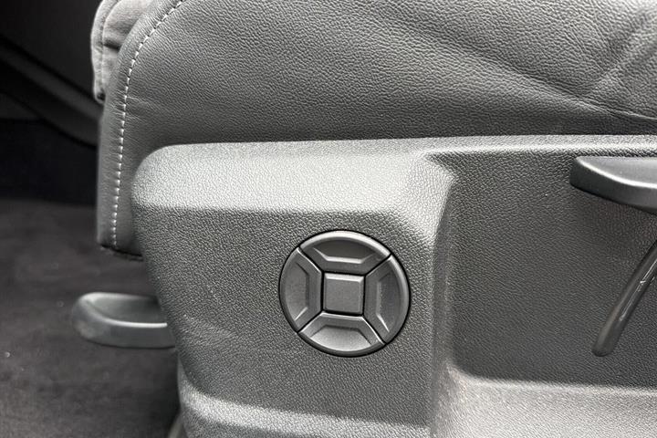 Hvid Audi Q4 e-tron fra 2022