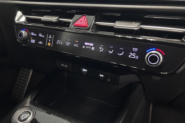 Hvid Kia Niro fra 2022