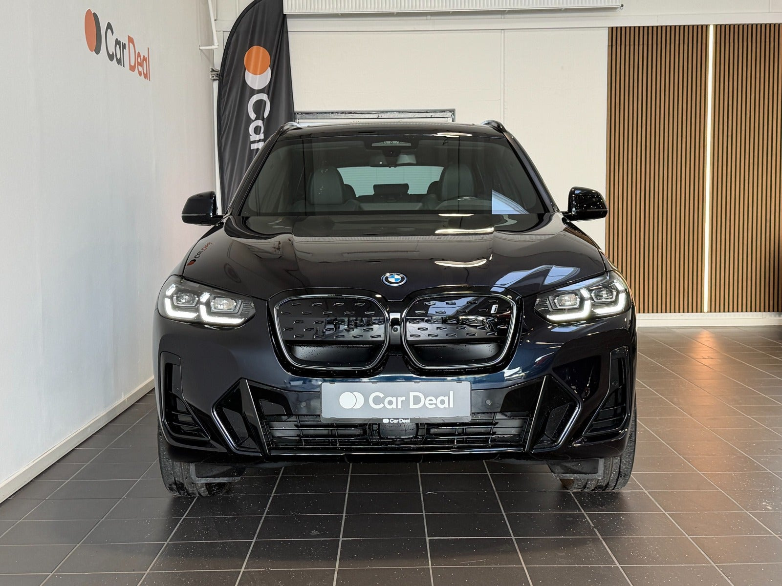 Sort BMW iX3 fra 2023