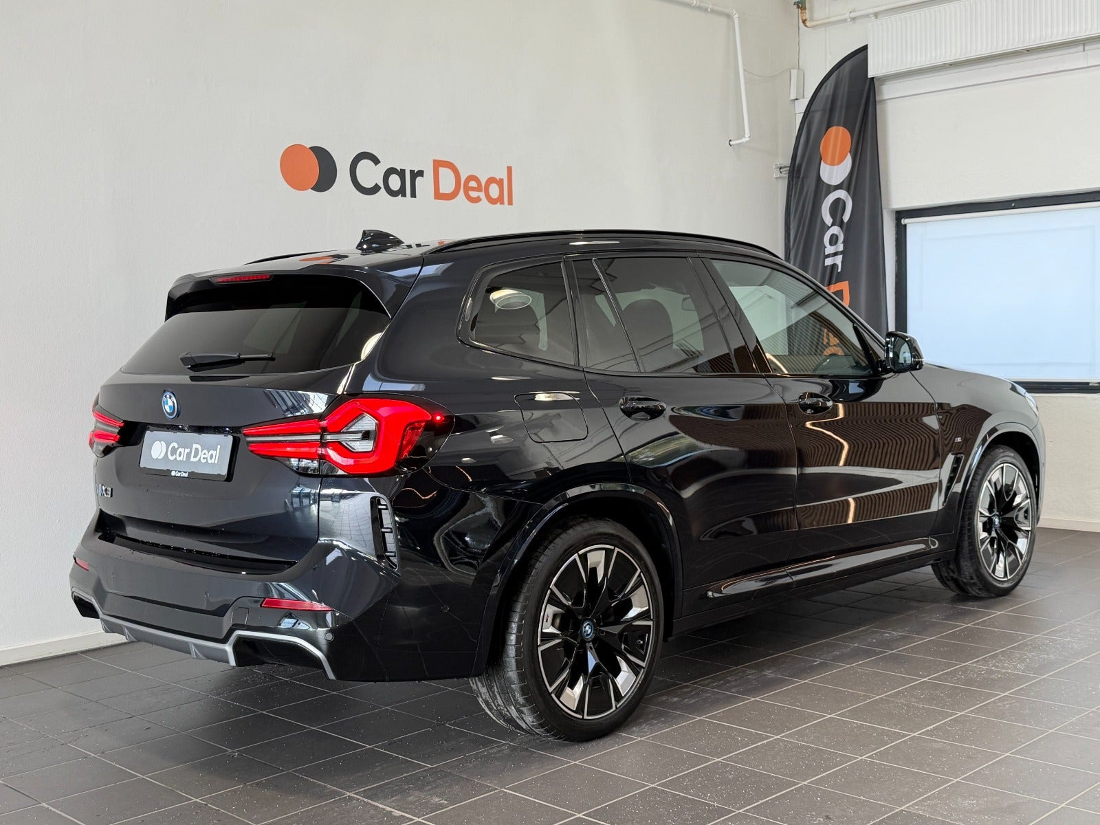 Sort BMW iX3 fra 2023