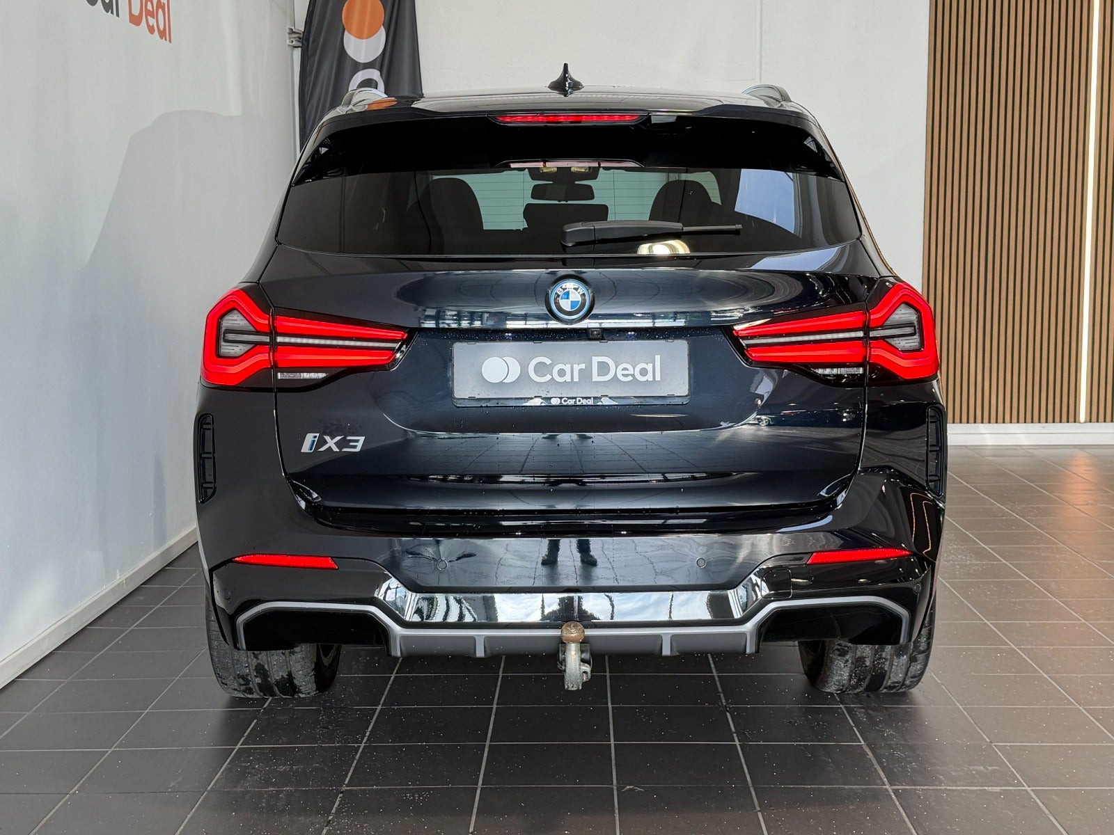 Sort BMW iX3 fra 2023