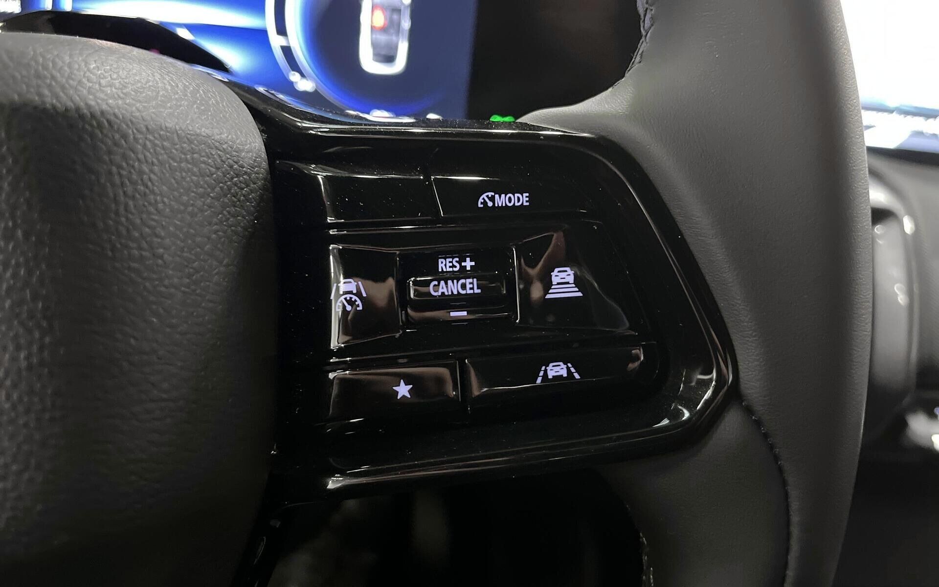 Blå Suzuki e fra 2026