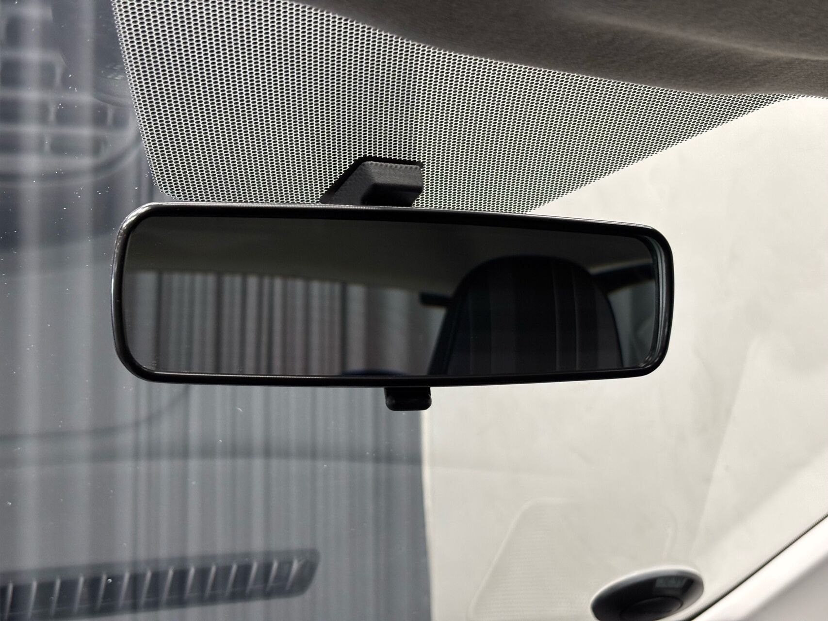 Grå Peugeot 108 fra 2019