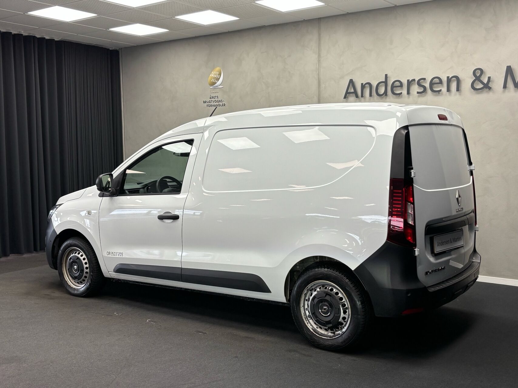 Hvid Renault Express fra 2022