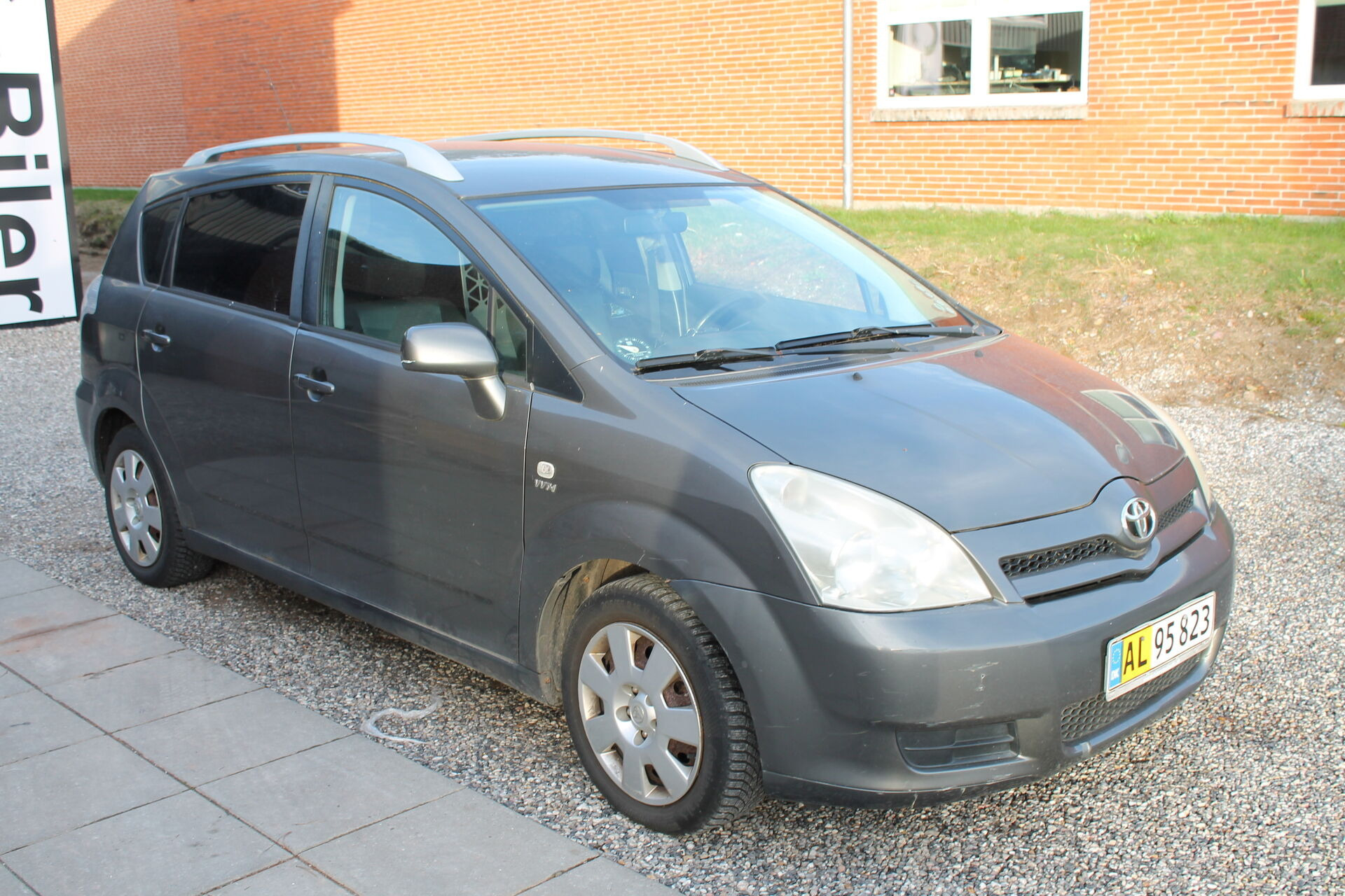 Sort Toyota Corolla Sportsvan fra 2005