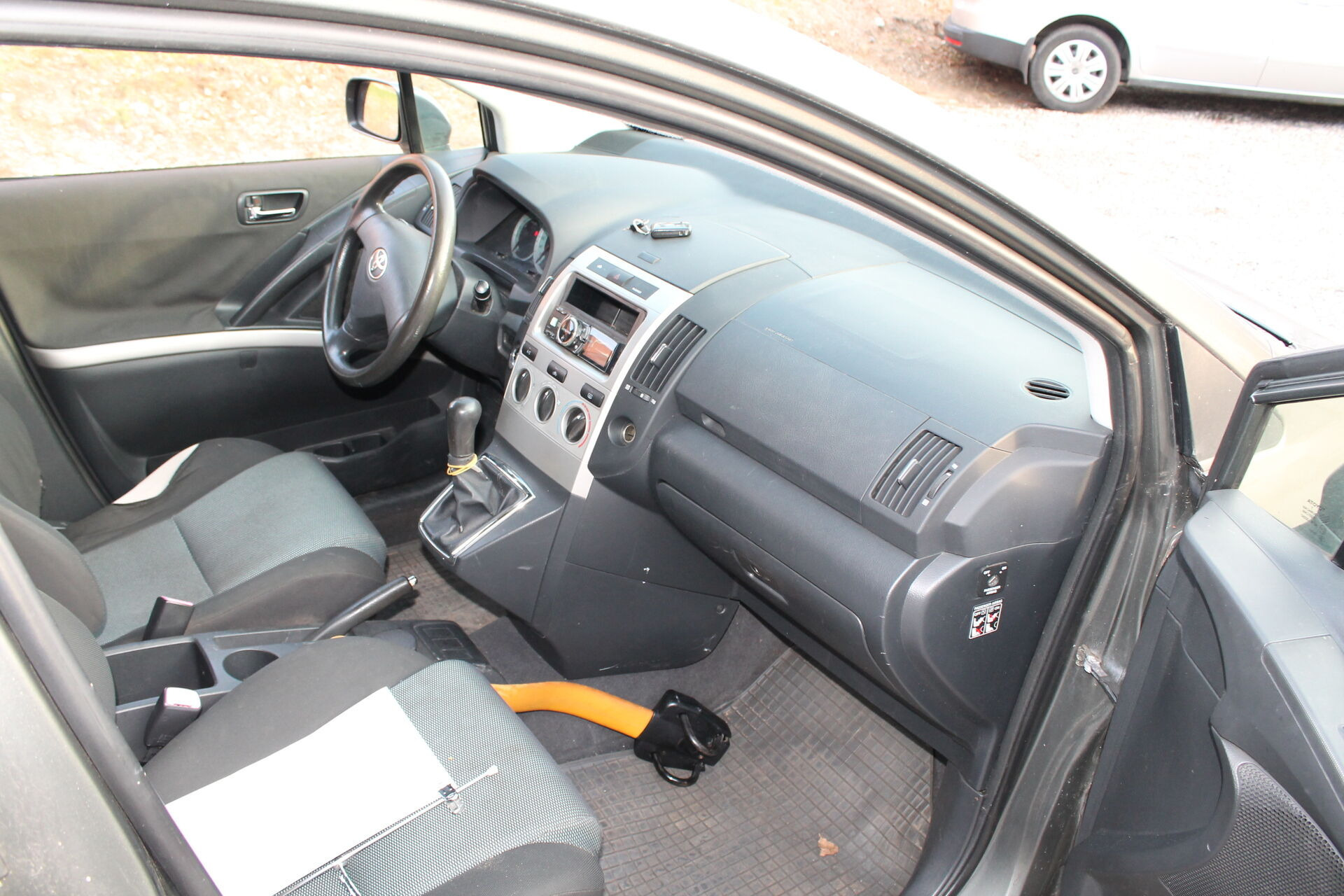 Sort Toyota Corolla Sportsvan fra 2005