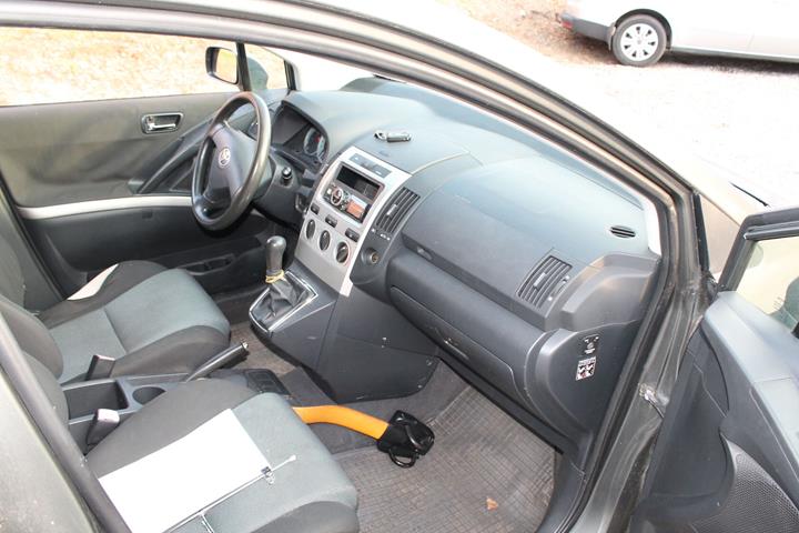 Sort Toyota Corolla Sportsvan fra 2005