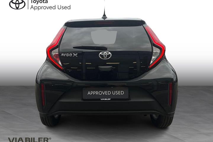 Sort Toyota Aygo X fra 2025