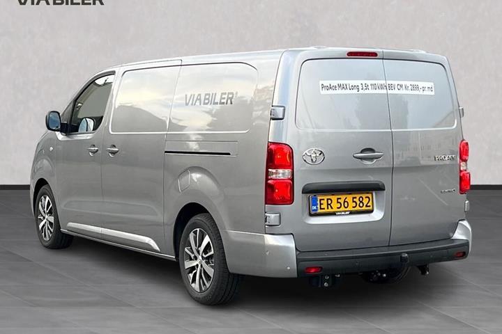 Grå Toyota Proace Electric fra 2026